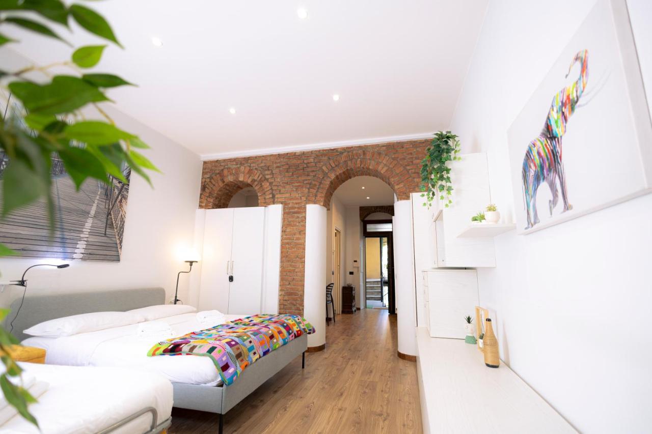 The Red Bricks Home - San Babila Area Milano Esterno foto